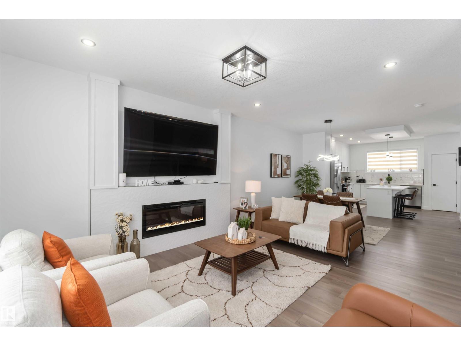 124 28 ST SW, Edmonton