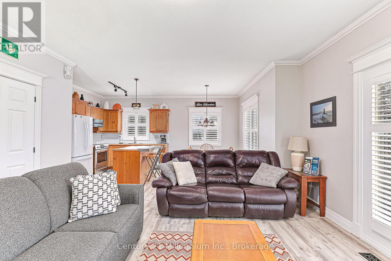 120 - 184 SNOWBRIDGE WAY — photo 12