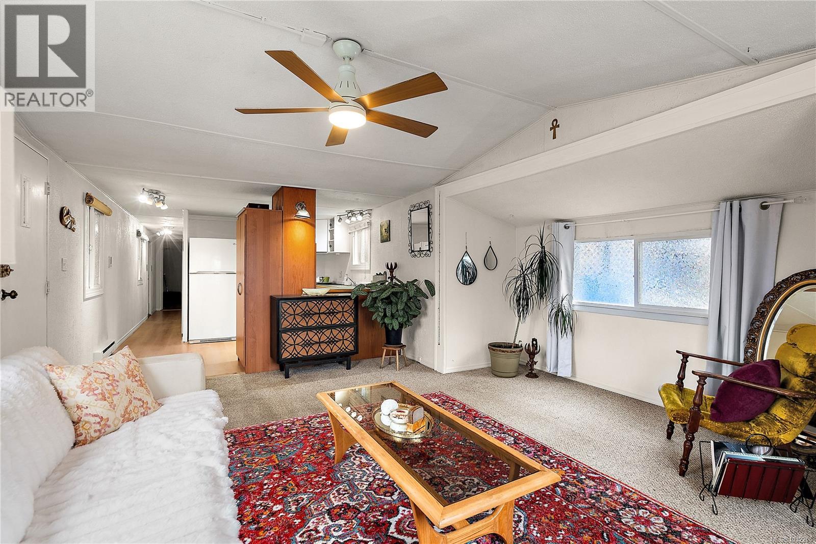 #11 2587 Selwyn Rd - 20