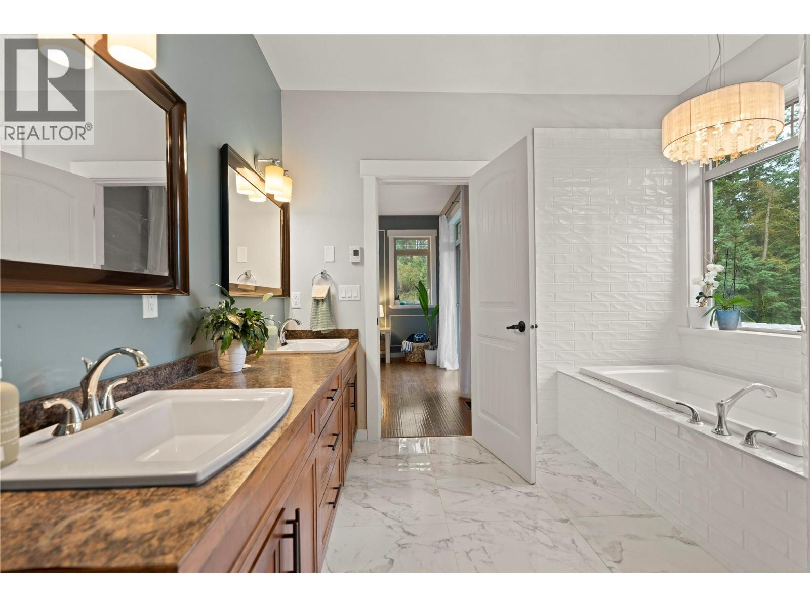  4322 Sharp Road, Spallumcheen