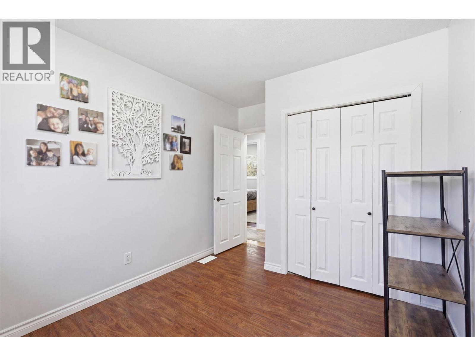 1363 Schubert Drive - 27