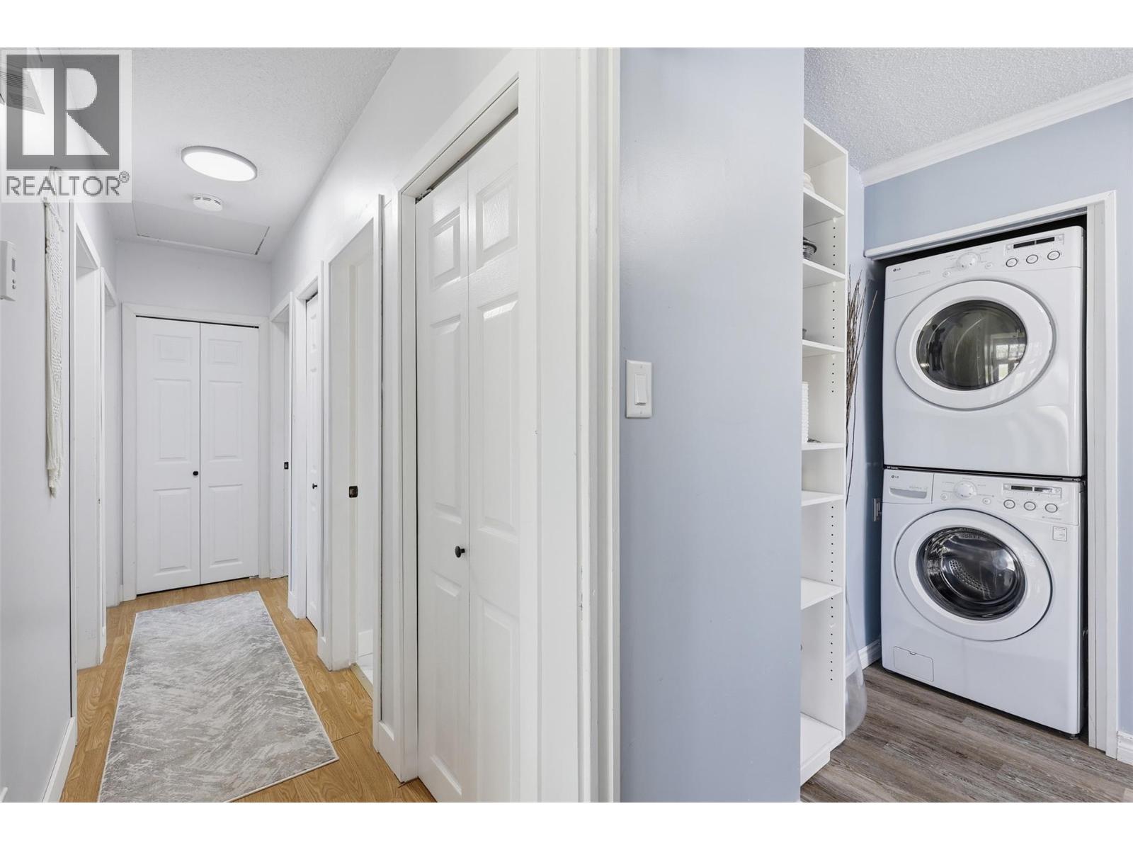 1363 Schubert Drive - 19