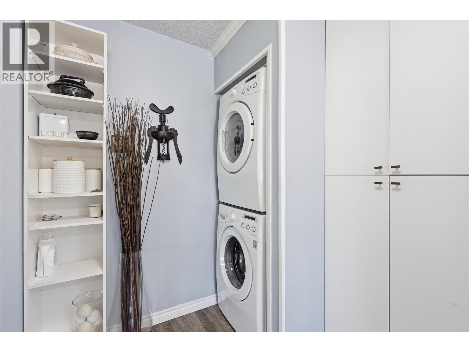 1363 Schubert Drive - 18