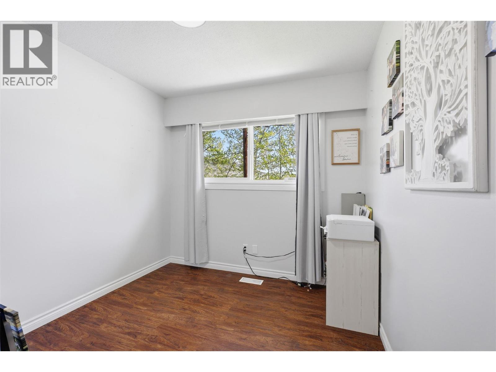 1363 Schubert Drive - 26