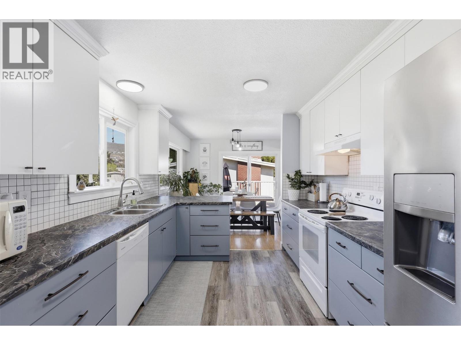 1363 Schubert Drive - 17