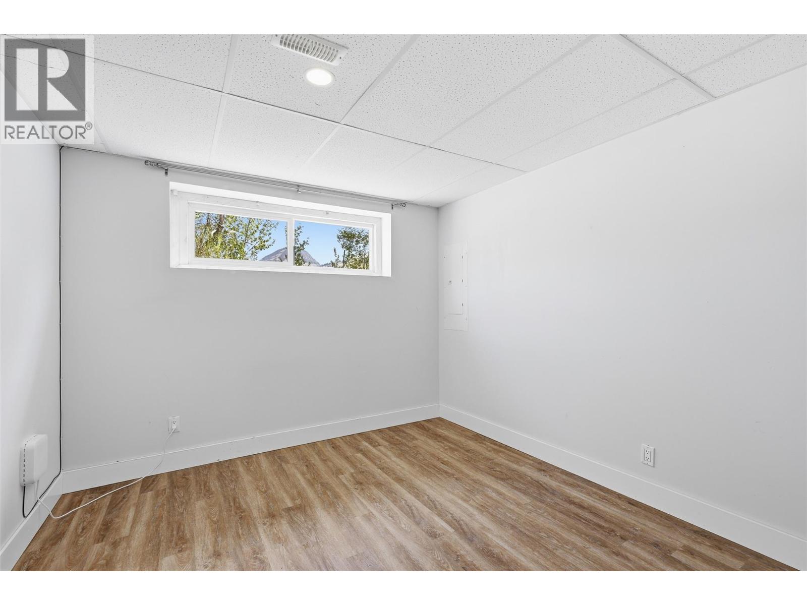 1363 Schubert Drive - 42