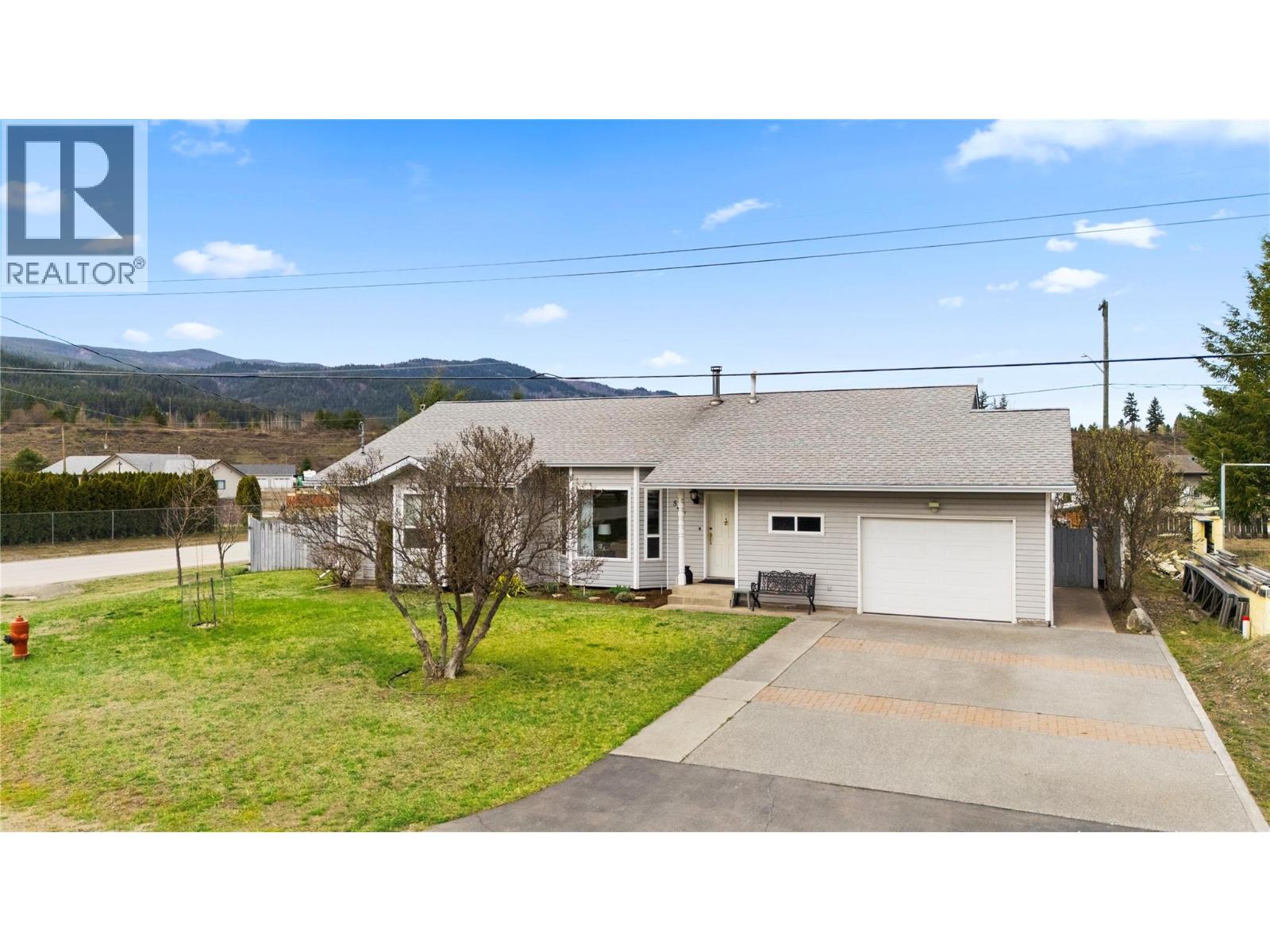 546 Oriole Way - Image 3