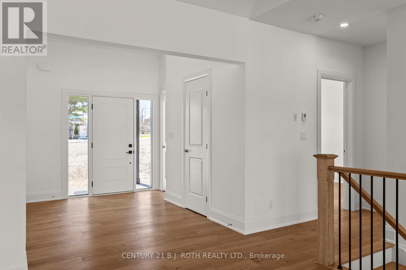2 FRIESIAN COURT, Oro-Medonte, Ontario, L0K1E0 — Photo 3