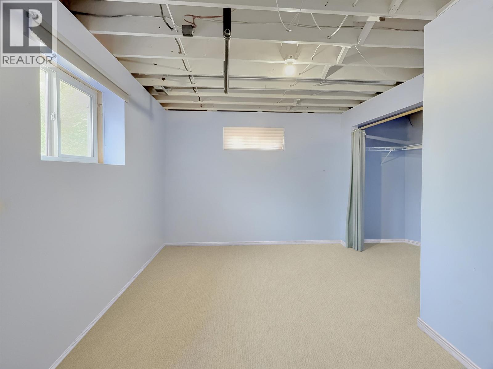 216 MOUNTVIEW DRIVE - 24