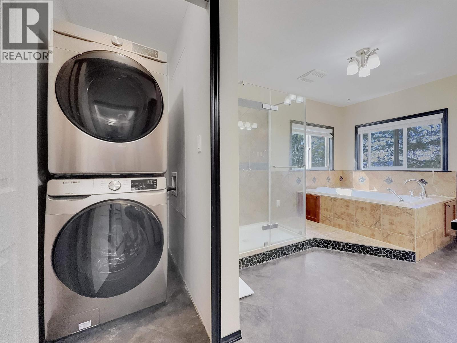 216 MOUNTVIEW DRIVE - 15