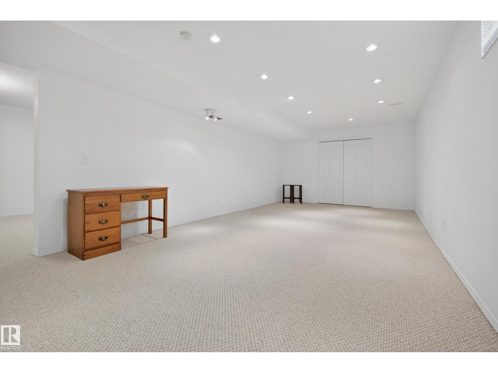 #40 49 COLWILL BV, Sherwood Park