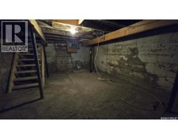 538 9th Avenue Nw, Moose Jaw, SK S6H4H7 Photo 12