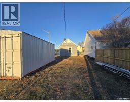 538 9th Avenue Nw, Moose Jaw, SK S6H4H7 Photo 6