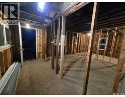 538 9th Avenue Nw, Moose Jaw, SK S6H4H7 Photo 9