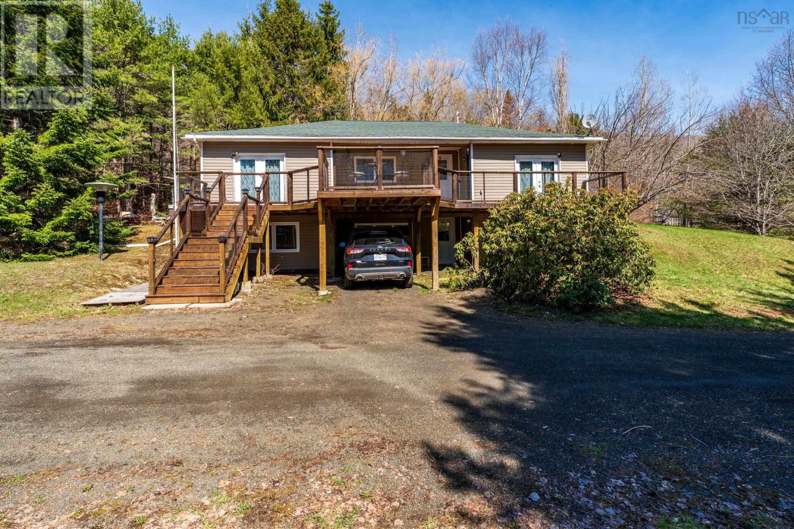 663 HAMPTON MOUNTAIN ROAD - 11
