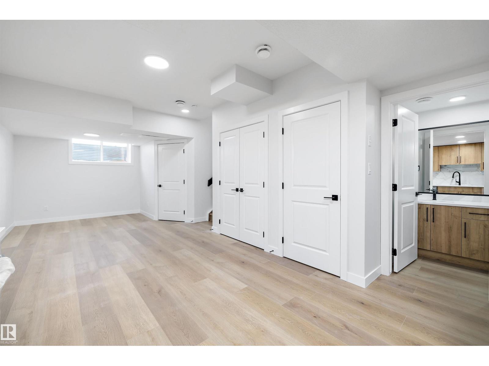954 Elderberry LD NW - 43