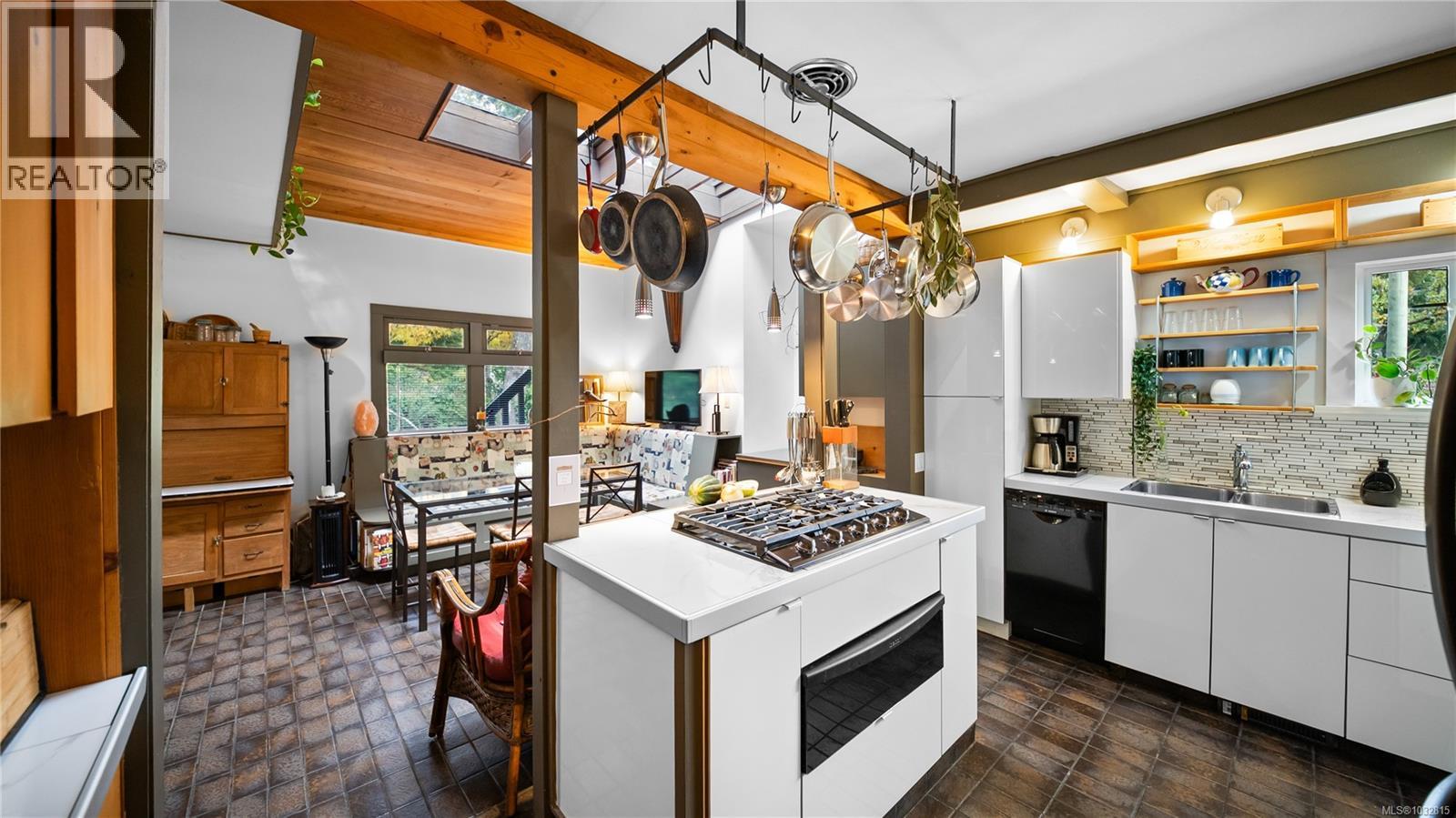 1168 BURNSIDE RD W - 21