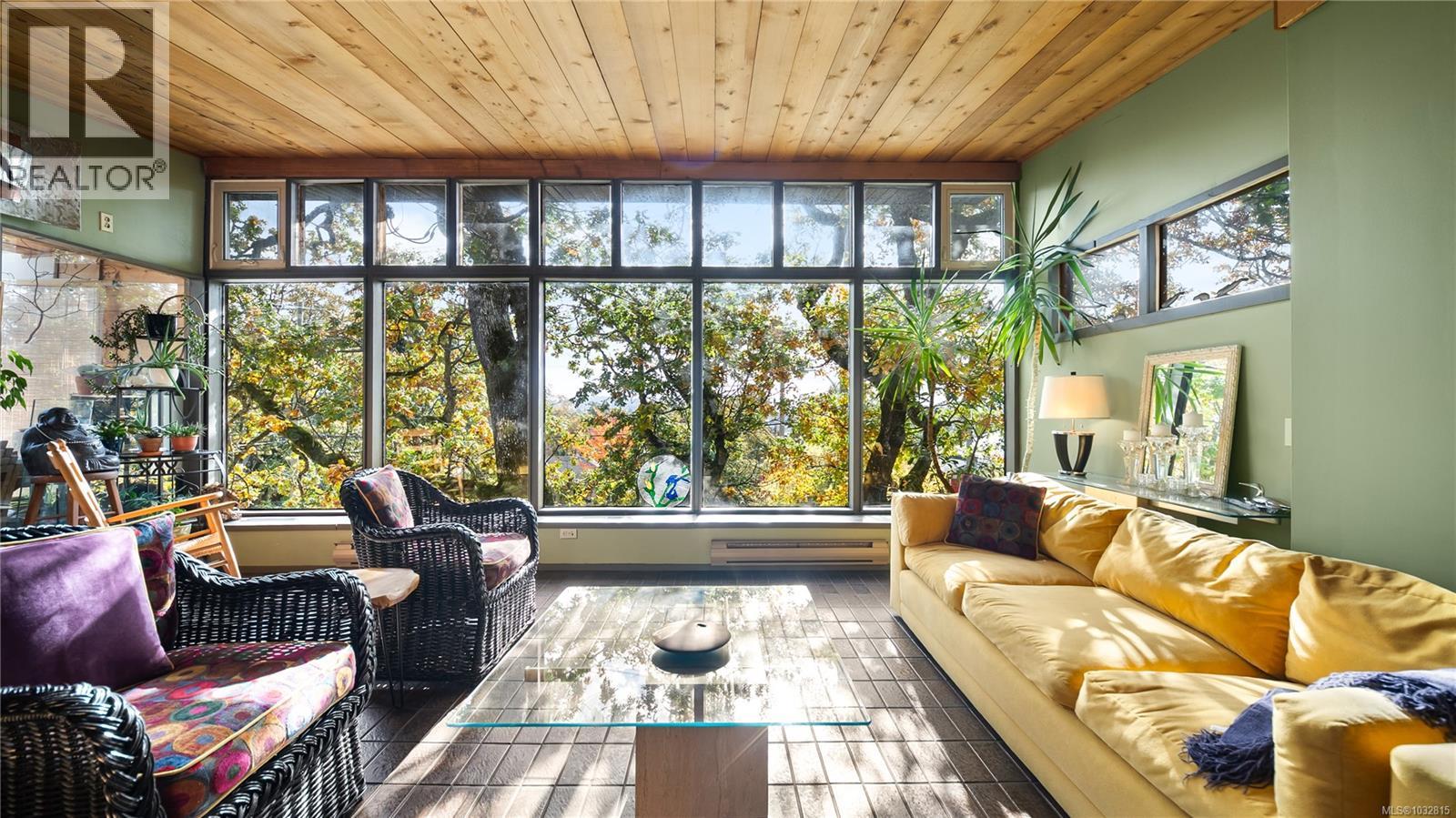 1168 BURNSIDE RD W - 6