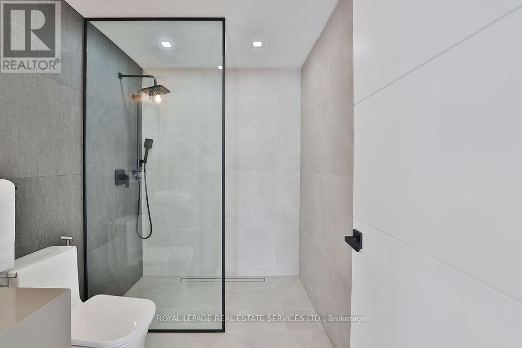 100 APPLEBY PLACE - 44