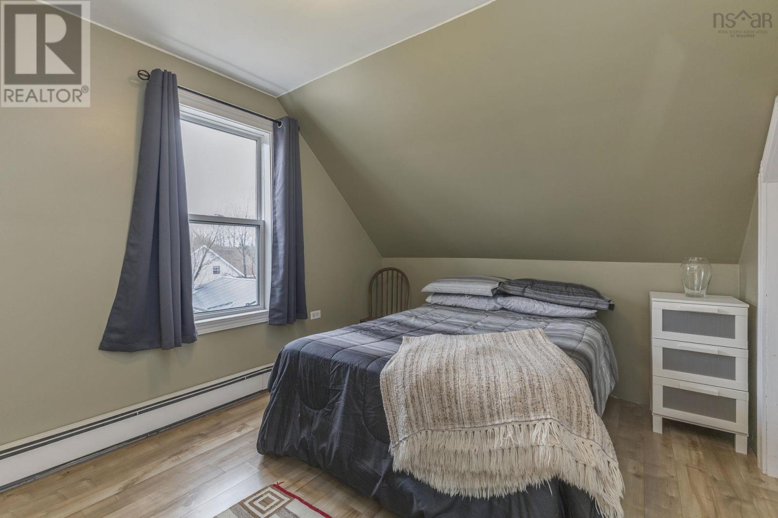 Property 30 of 49 of 1946 West Street