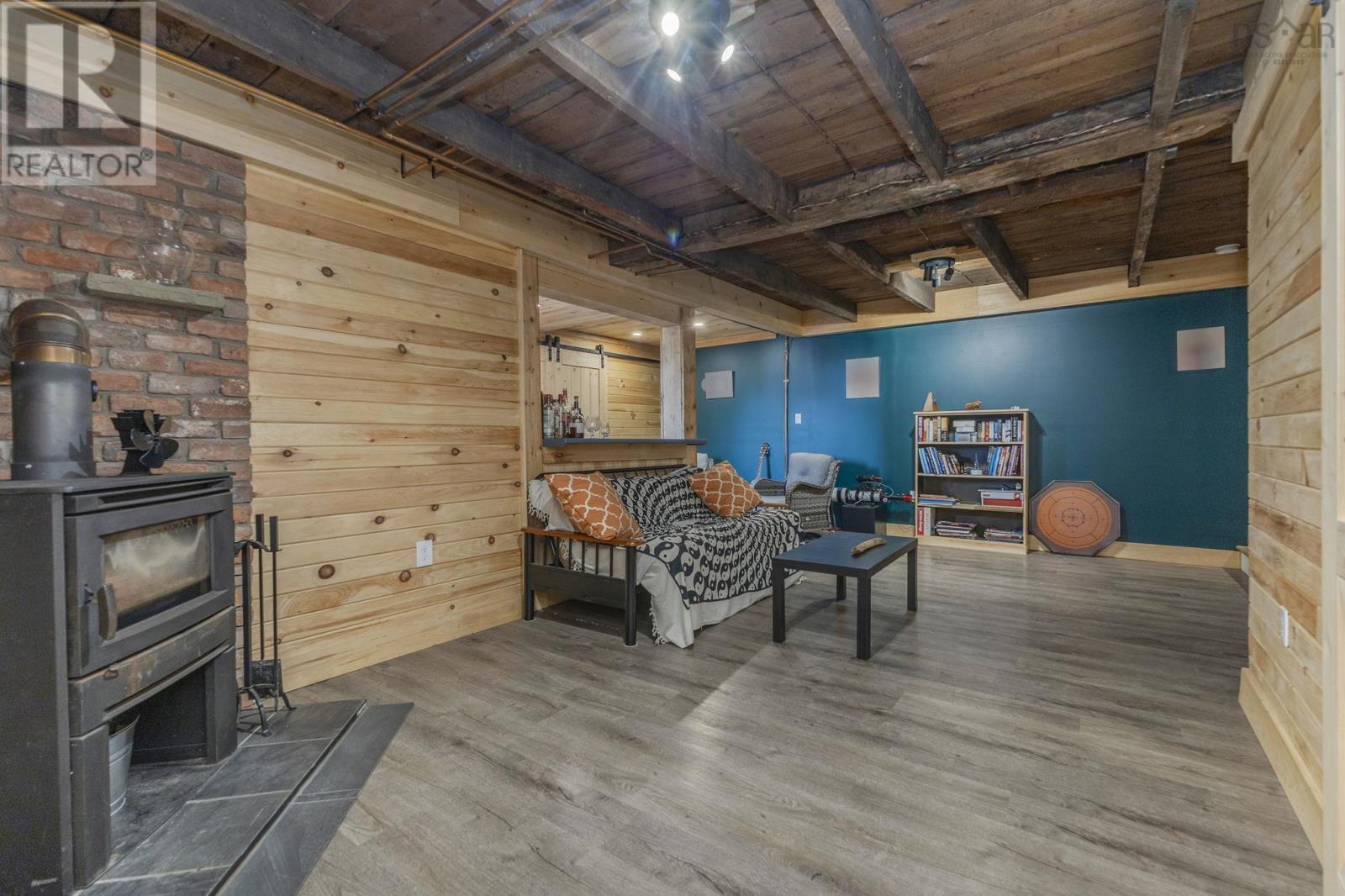 Property 35 of 49 of 1946 West Street