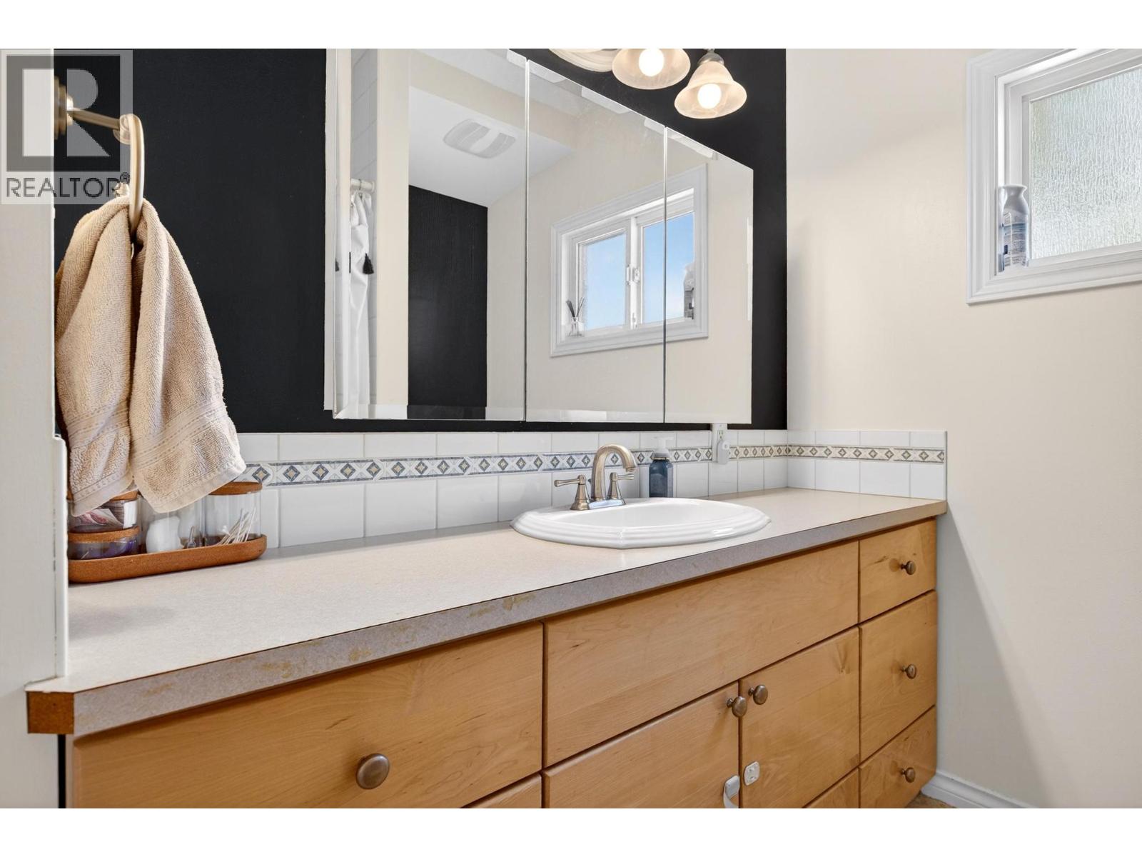 1437 Aspen Court, Kelowna