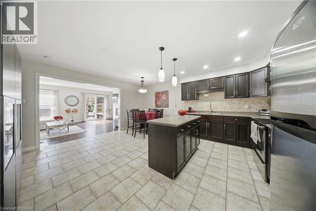 105 BARD Boulevard Unit# 40, Guelph, Ontario, N1L0E2 — Photo 14