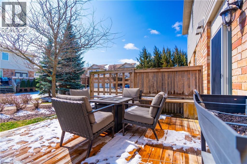 105 BARD Boulevard Unit# 40, Guelph, Ontario, N1L0E2 — Photo 37