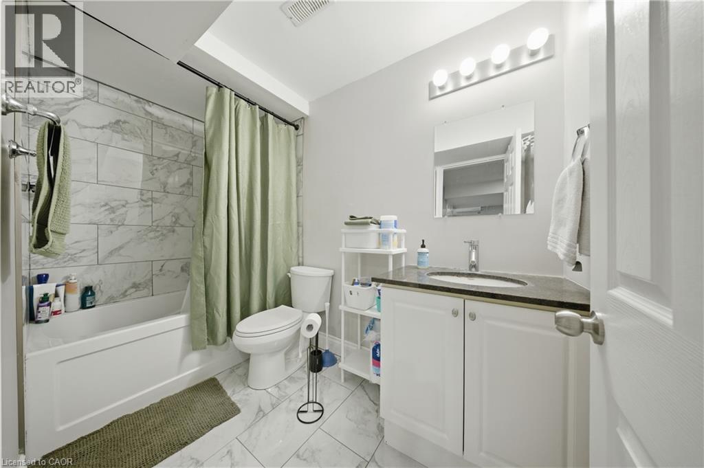 105 BARD Boulevard Unit# 40, Guelph, Ontario, N1L0E2 — Photo 31