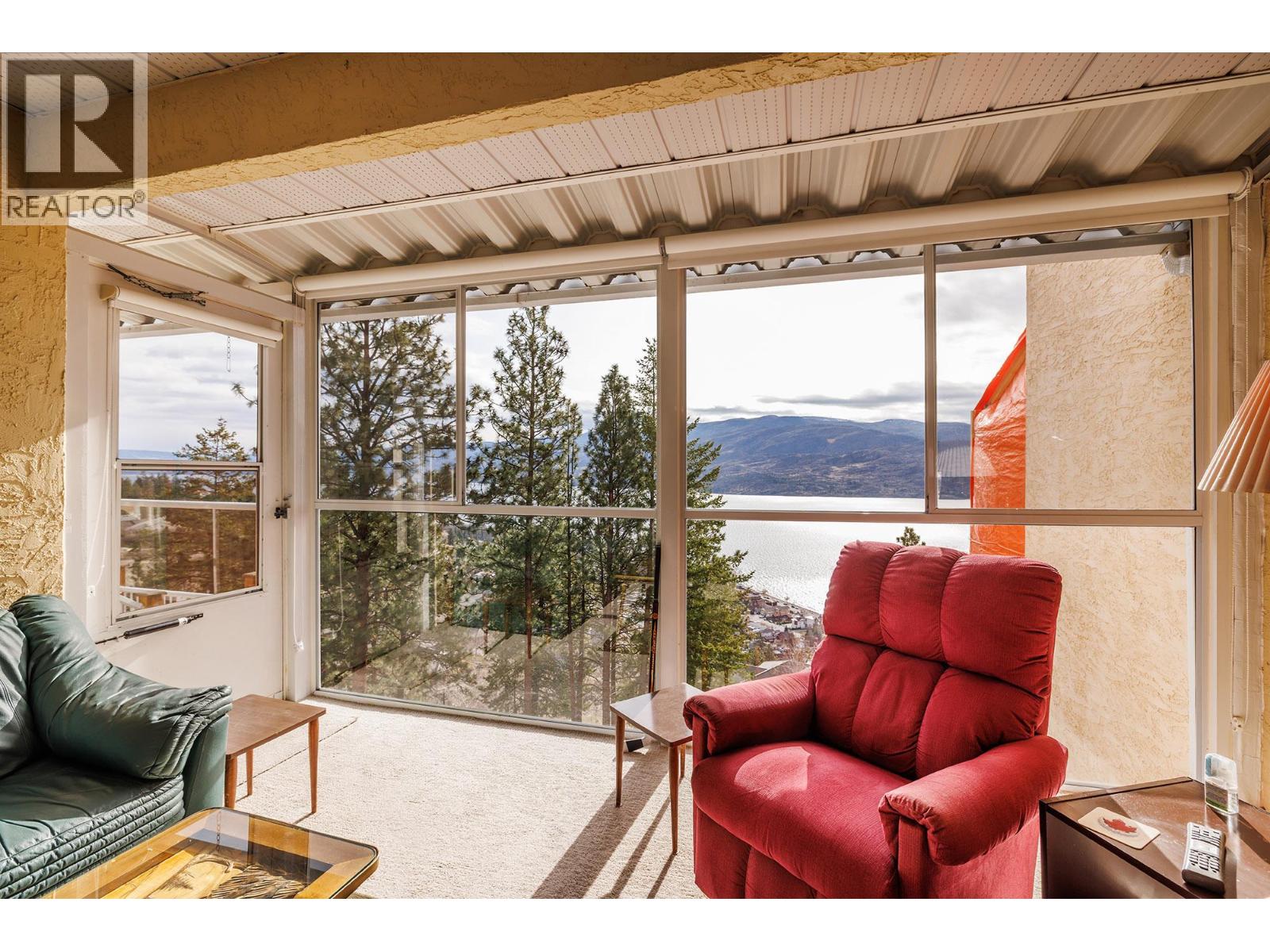 4450 Ponderosa Drive Unit# 202, Peachland