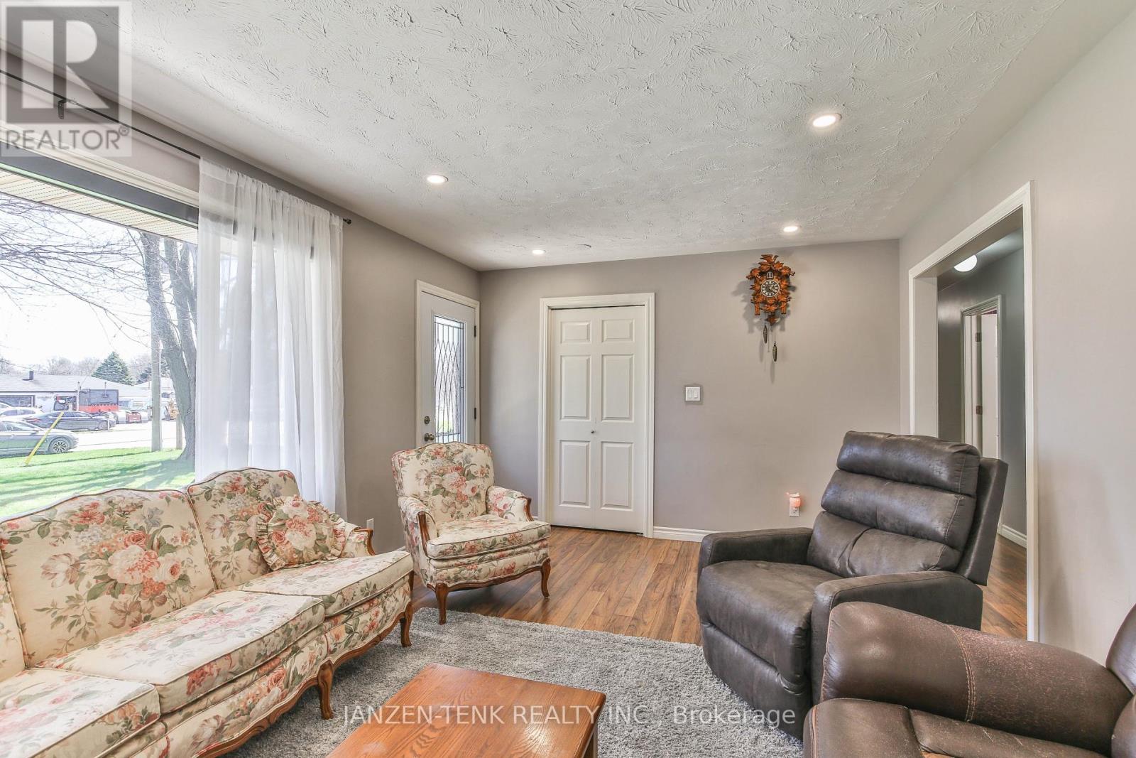 6551 SPRINGFIELD ROAD Property Photo