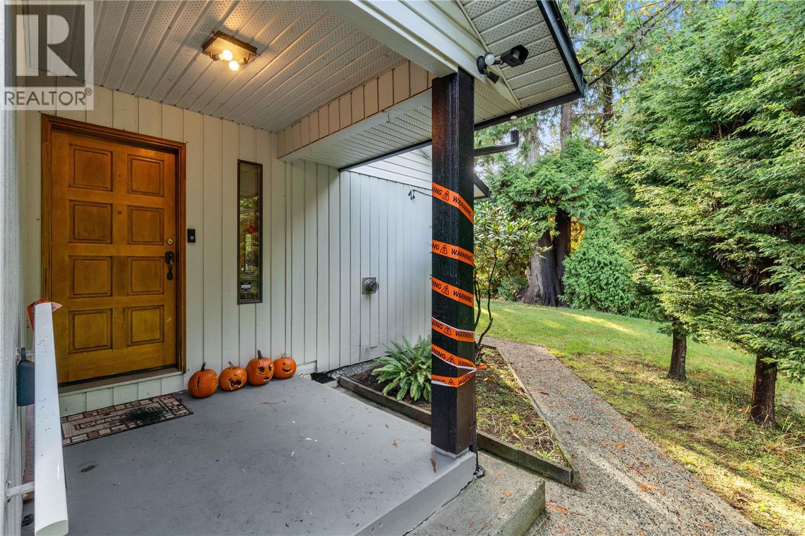5378 Rutherford Rd - 2
