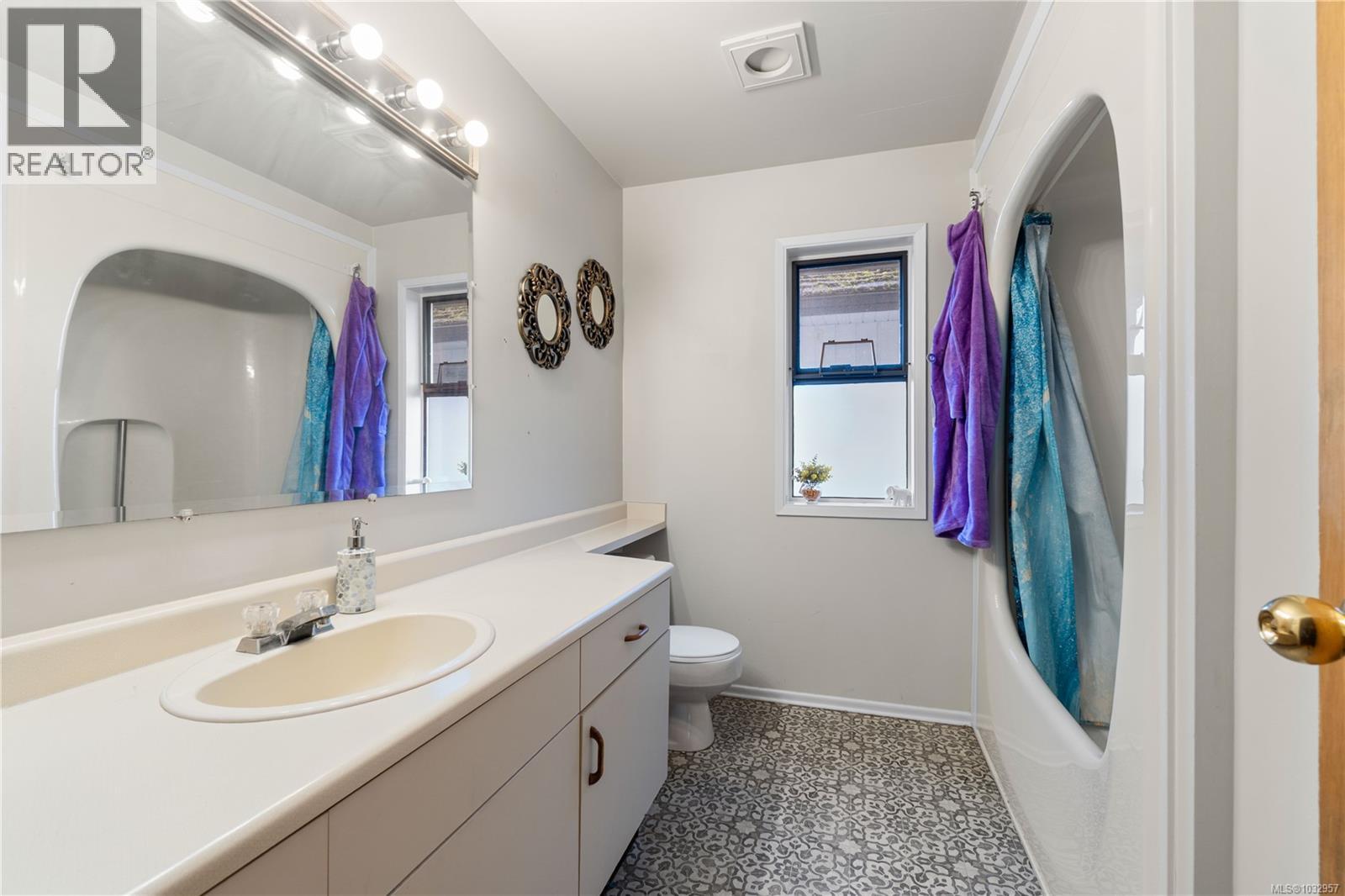 5378 Rutherford Rd - 15
