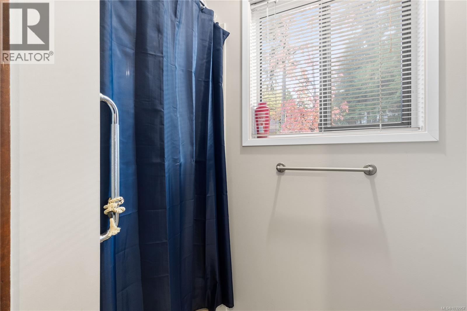 5378 Rutherford Rd - 25