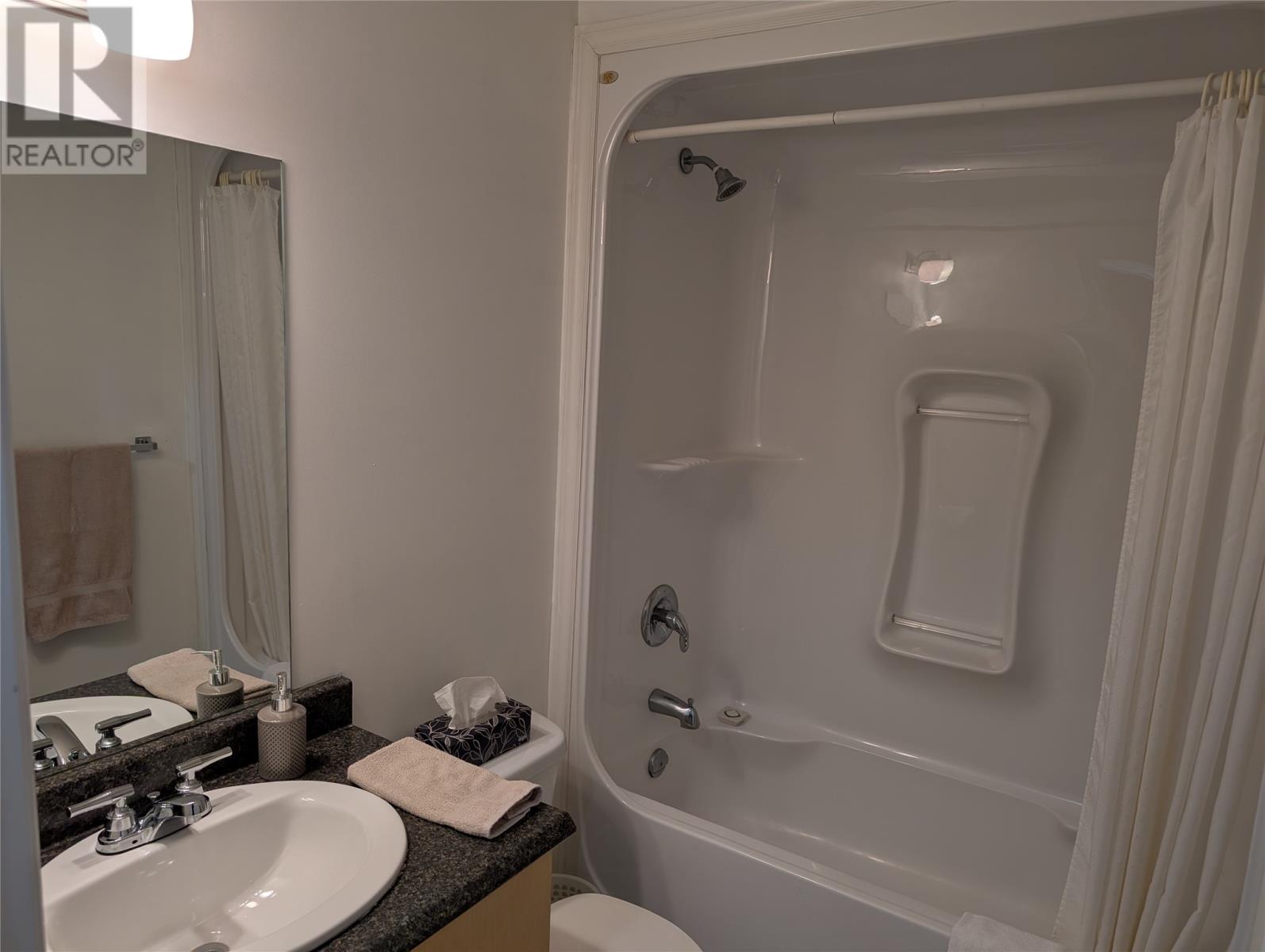 19 SPRUCEDALE DRIVE - 16