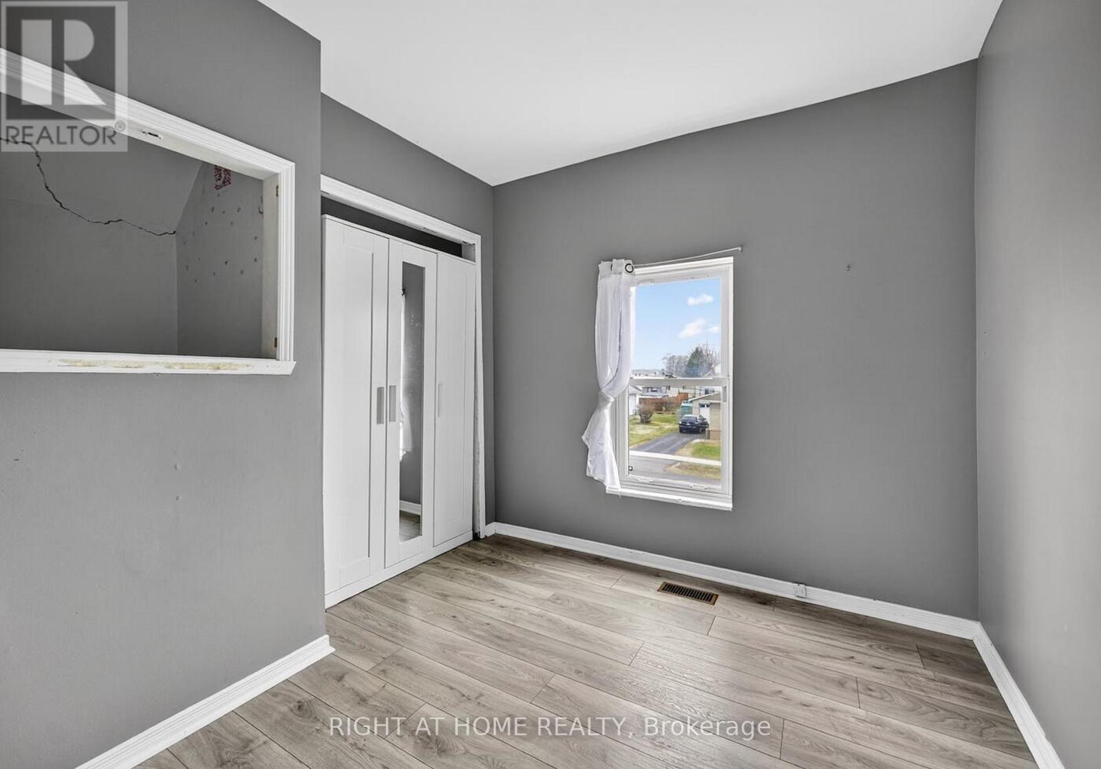 9 MAUD STREET — photo 13