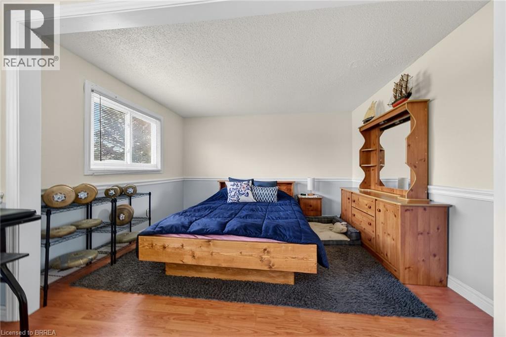 34 ENFIELD Crescent - 14