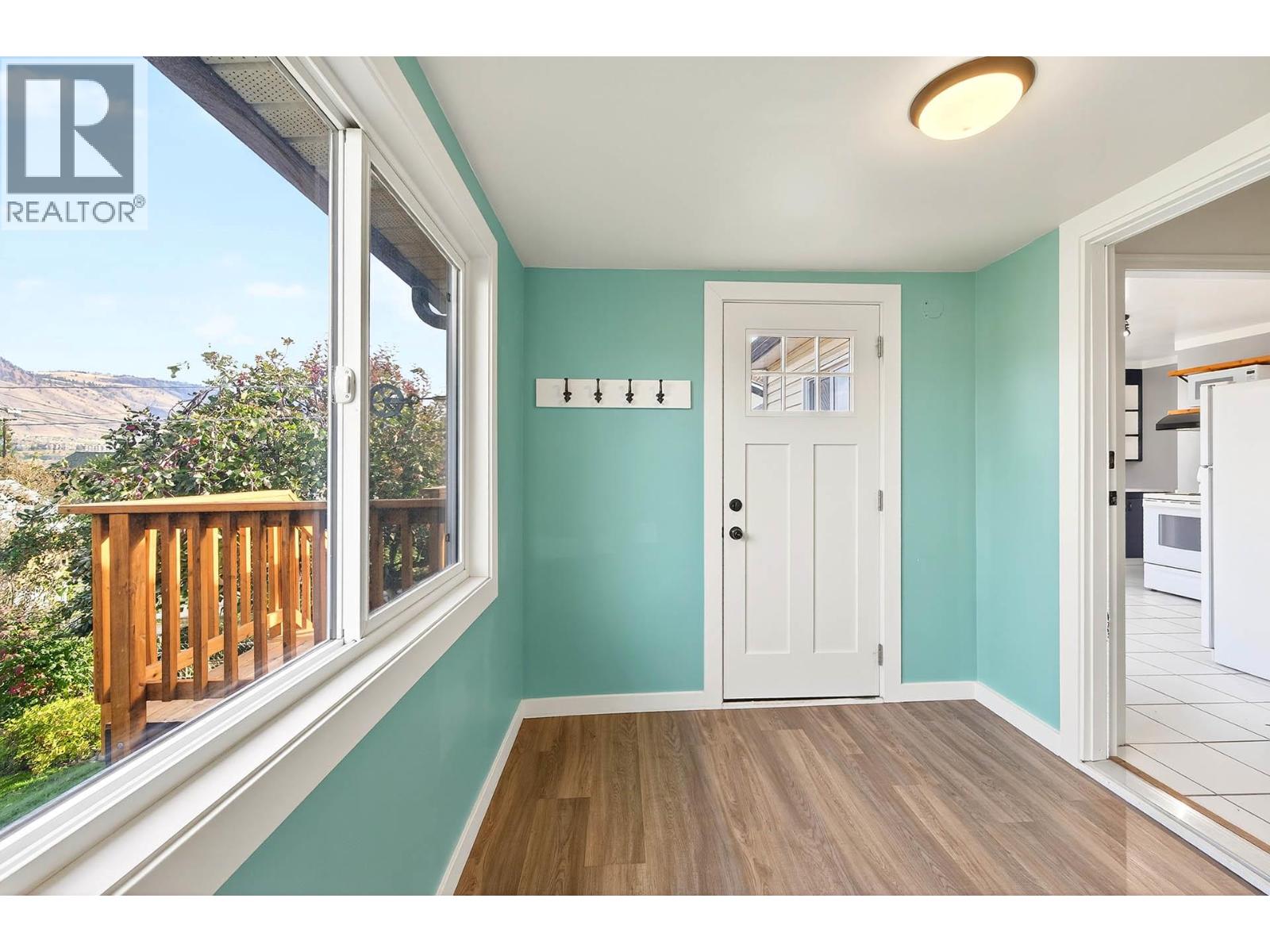 936 NICOLA Street - 18