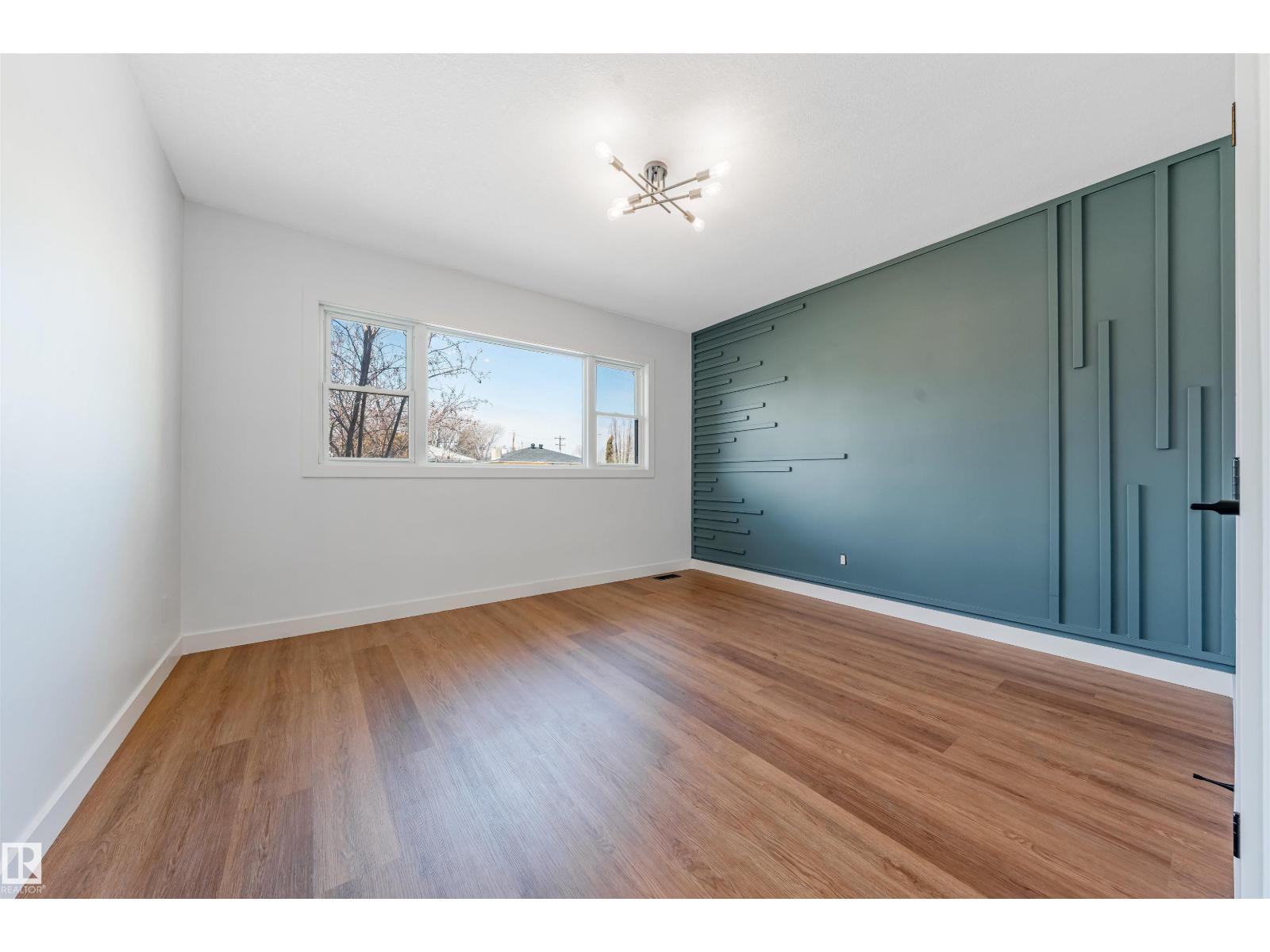 12033 54 ST NW, Edmonton