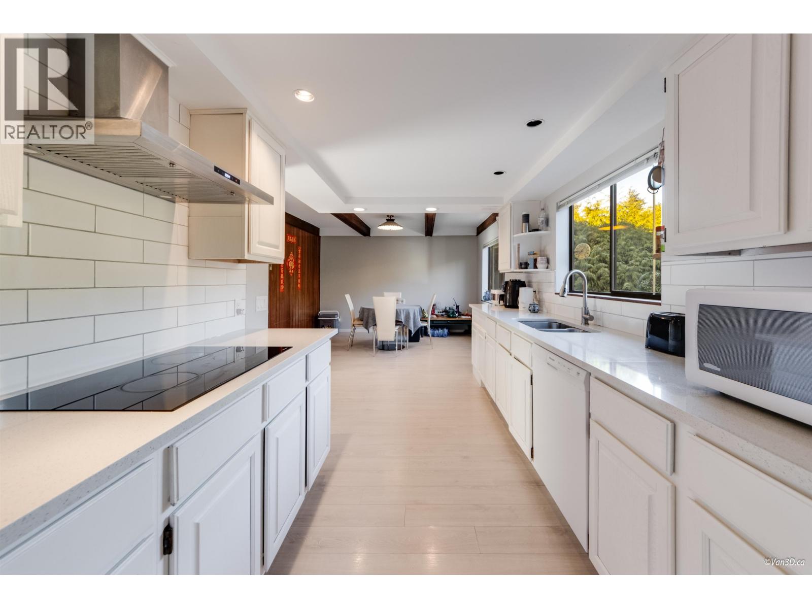 2317 KINGS AVENUE, West Vancouver