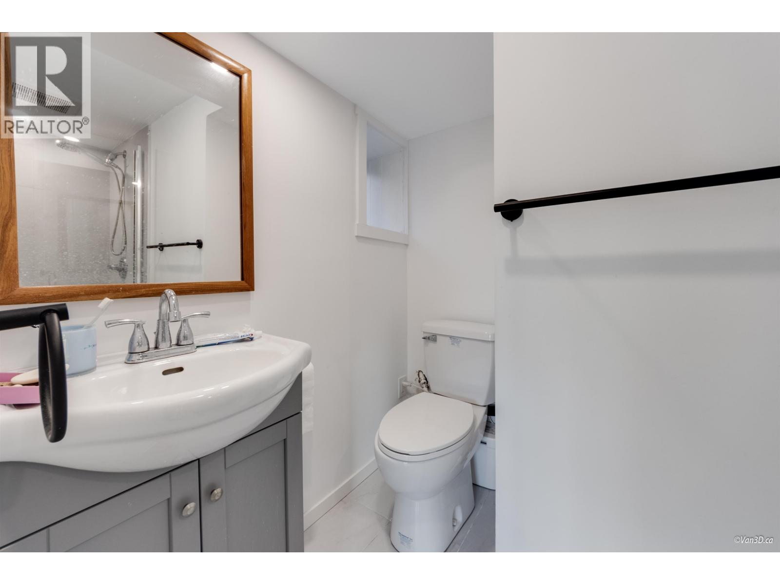 2317 KINGS AVENUE, West Vancouver