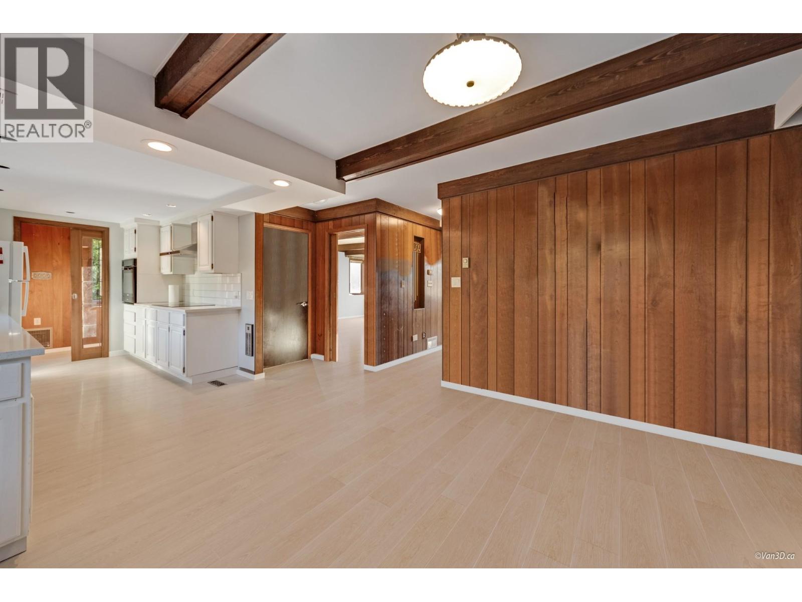2317 KINGS AVENUE, West Vancouver