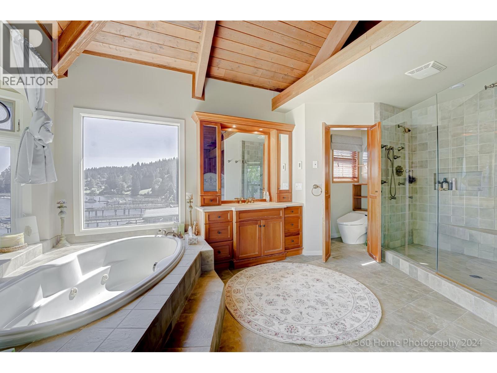 2660 PANORAMA DRIVE, North Vancouver