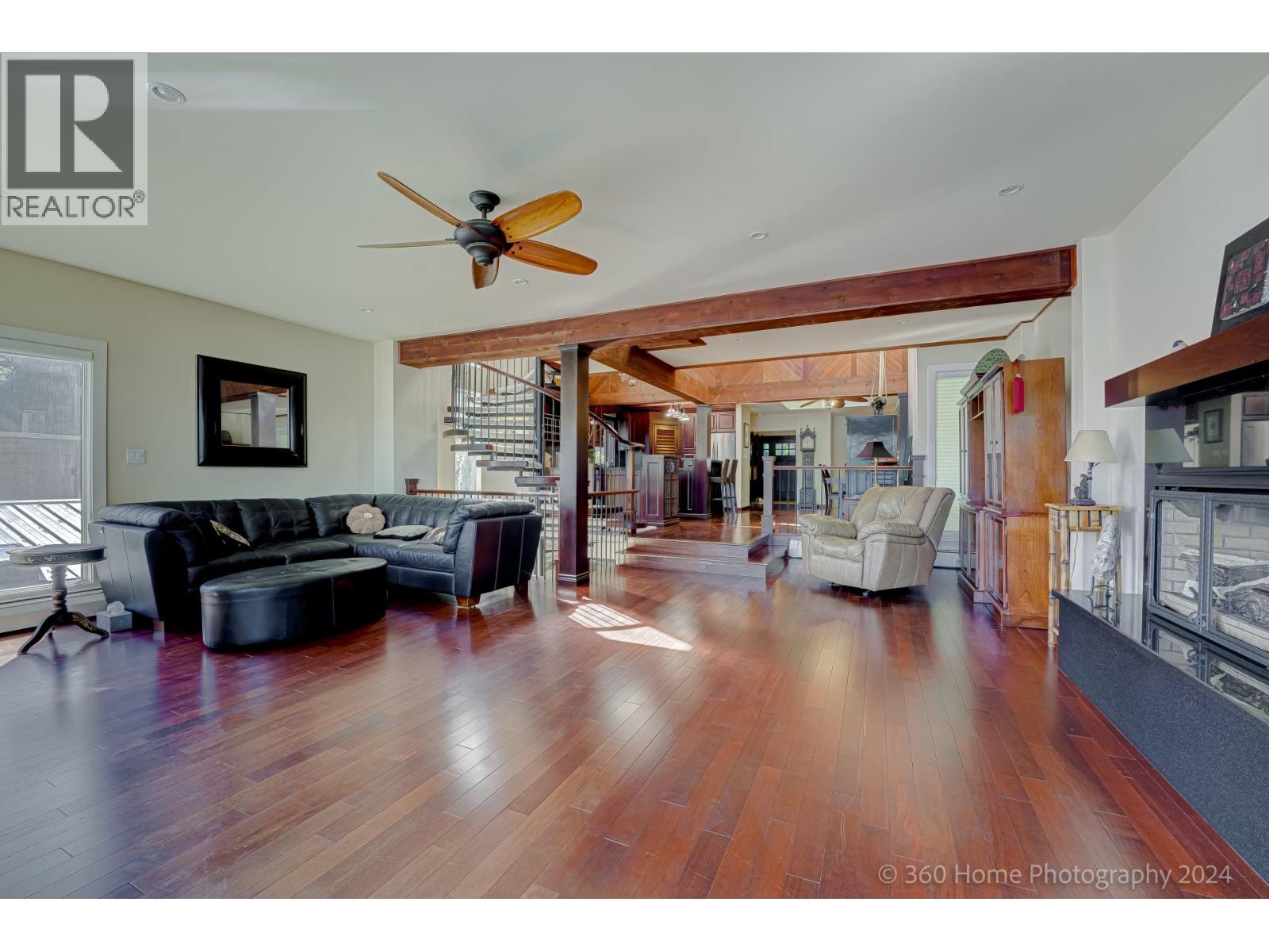 2660 PANORAMA DRIVE, North Vancouver