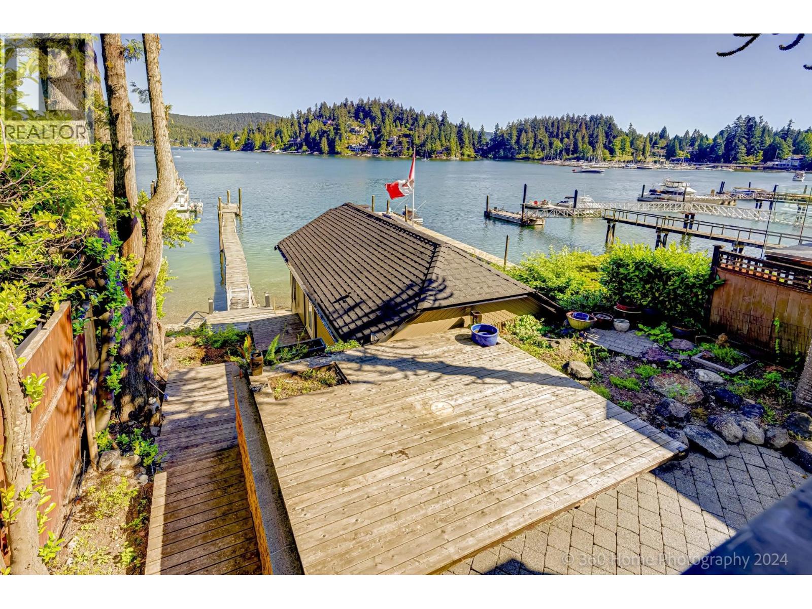 2660 PANORAMA DRIVE, North Vancouver