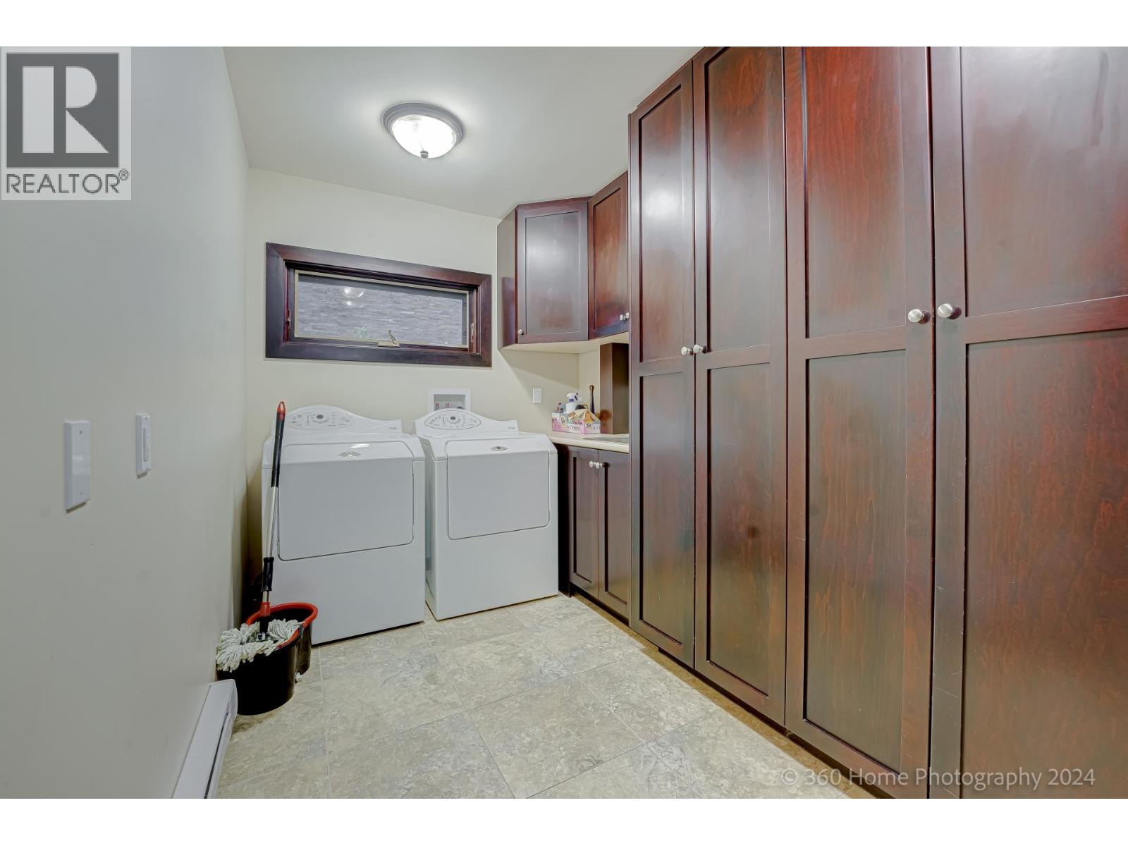 2660 PANORAMA DRIVE, North Vancouver