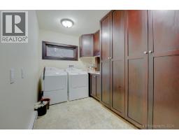 2660 Panorama Drive, North Vancouver, BC V7G1V6 Photo 8