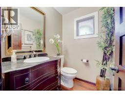 2660 Panorama Drive, North Vancouver, BC V7G1V6 Photo 9