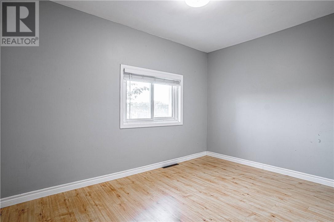 6 Gino Street - 12