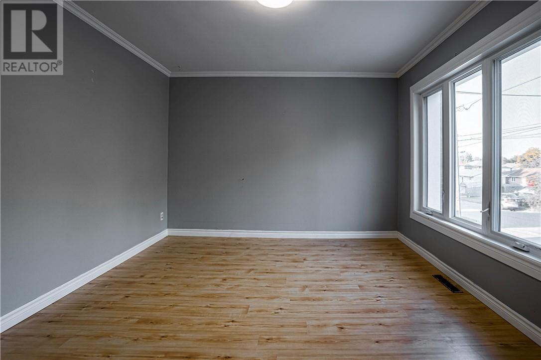 6 Gino Street - 3